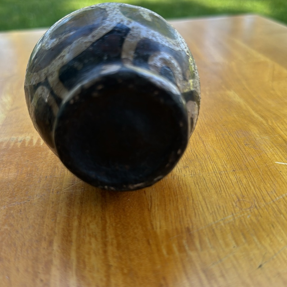 Unique Pottery Jar/Vase - Picture 9 of 12
